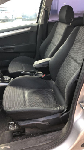 OPEL ASTRA H BERLINA — автомобиль-донор на запчасти 