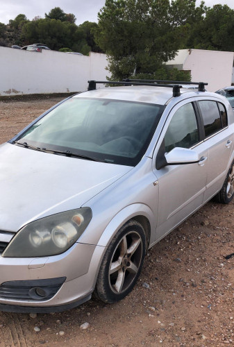 OPEL ASTRA H BERLINA — автомобиль-донор на запчасти 