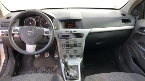 OPEL ASTRA H BERLINA — автомобиль-донор на запчасти 