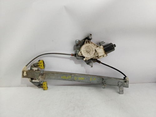 ELEVALUNAS DELANTERO DERECHO NISSAN MICRA (K12E) 