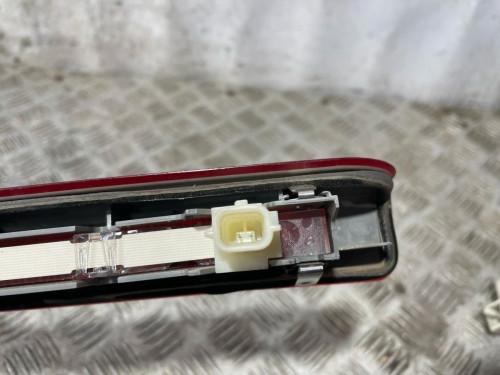 LUZ CENTRAL DE FRENO 