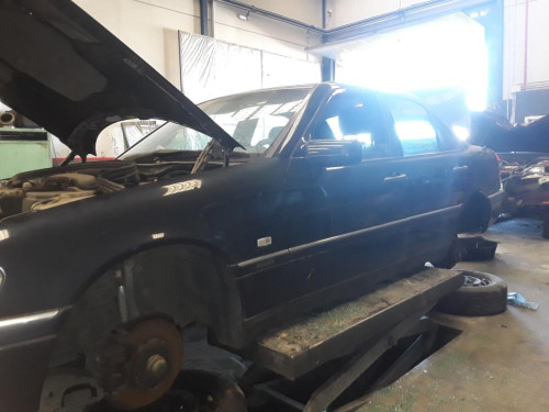  MERCEDES-BENZ CLASE C (BM 202) BERLINA 
