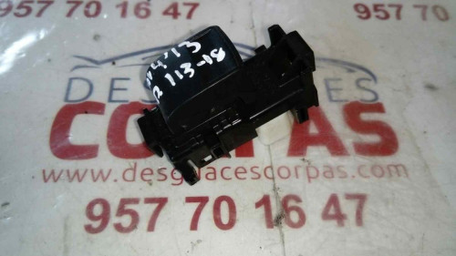  MANDO ELEVALUNAS TRASERO DERECHO TOYOTA RAV4 (A3) 