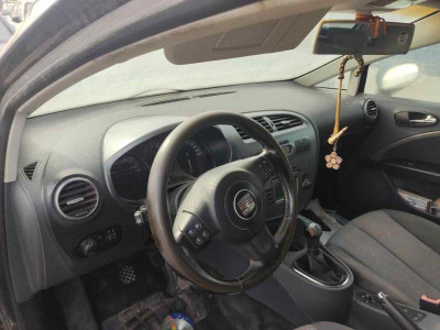 SEAT LEON (1P1)