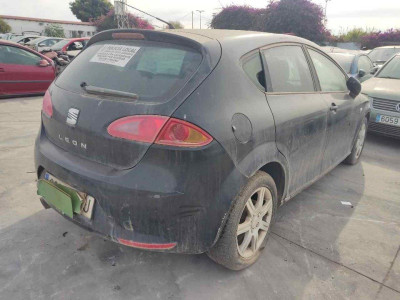 SEAT LEON (1P1)