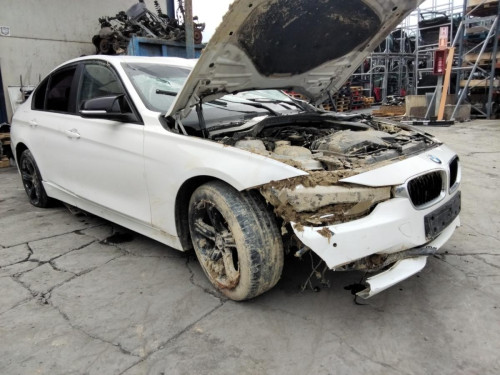  BMW SERIE 3 BERLINA (F30N) 