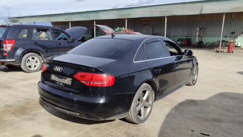  AUDI A4 BERLINA (8K2) 