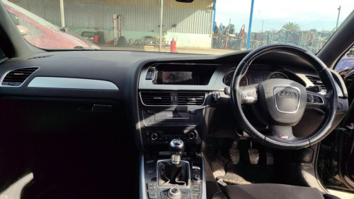  AUDI A4 BERLINA (8K2) 