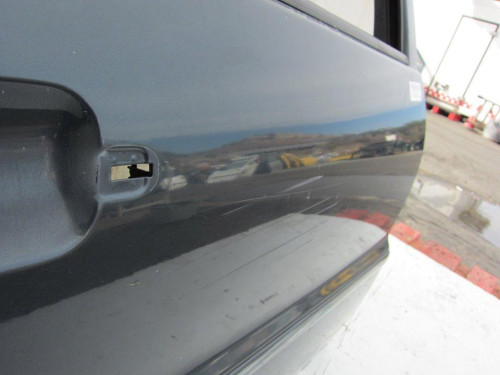  PUERTA TRASERA DERECHA Volkswagen POLO III BERLINA (6N2) 