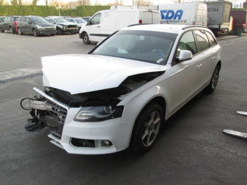 AUDI A4 AVANT (8K5) — vehículo donante para recambios 