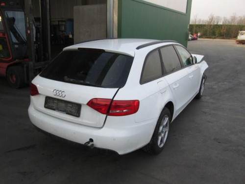 AUDI A4 AVANT (8K5) — vehículo donante para recambios 