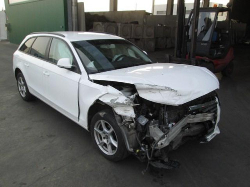 AUDI A4 AVANT (8K5) — vehículo donante para recambios 