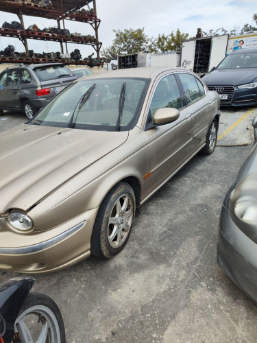 JAGUAR X-TYPE — vehículo donante para recambios 