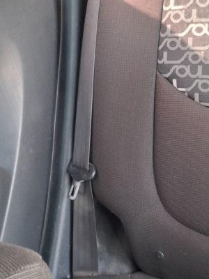 CINTURON SEGURIDAD TRASERO DERECHO