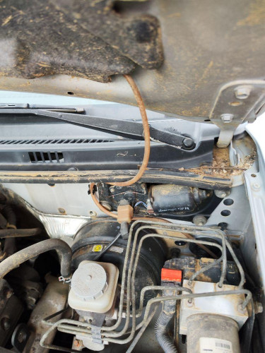 BRAZO LIMPIA DELANTERO IZQUIERDO used