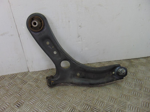  BRAZO SUSPENSION INFERIOR DELANTERO IZQUIERDO Kia RIO (YB) 