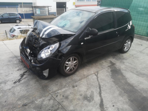 RENAULT TWINGO II — автомобиль-донор на запчасти 