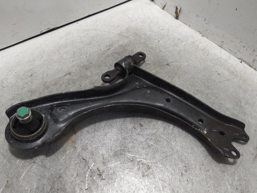 BRAZO SUSPENSION INFERIOR DELANTERO IZQUIERDO Hyundai TUCSON (NX) 