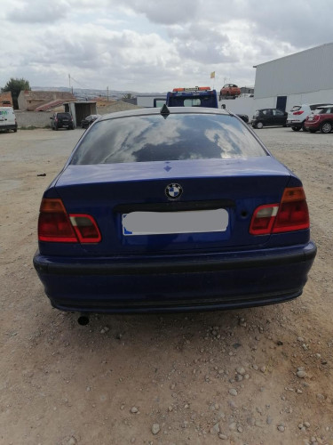 BMW SERIE 3 BERLINA (E46) — автомобиль-донор на запчасти 