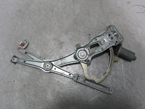  ELEVALUNAS DELANTERO IZQUIERDO Mercedes-Benz CLASE E (BM 210) BERLINA 
