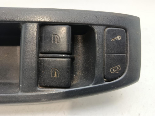 MANDO ELEVALUNAS DELANTERO IZQUIERDO VOLKSWAGEN FOX (5Z1)(04.2005) 