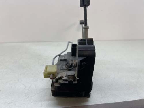 CERRADURA PUERTA DELANTERA DERECHA OPEL VECTRA C BERLINA 