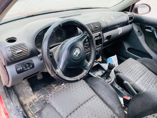  SEAT LEON (1M1) 