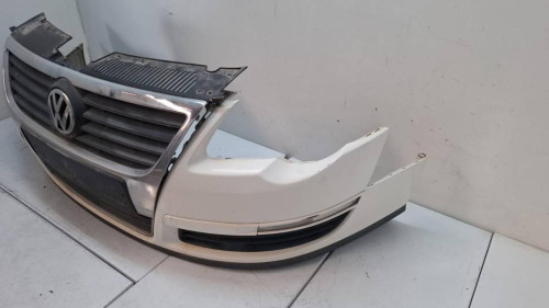 PARAGOLPES DELANTERO Volkswagen PASSAT BERLINA (3C2) 