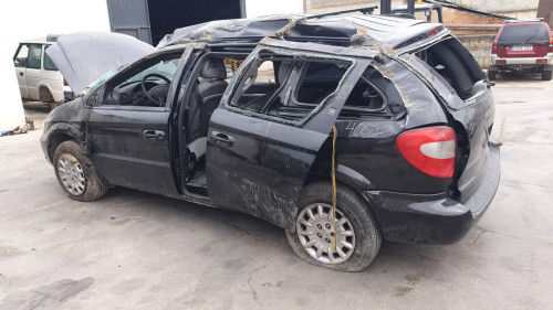 CHRYSLER VOYAGER (RG) — vehículo donante para recambios 