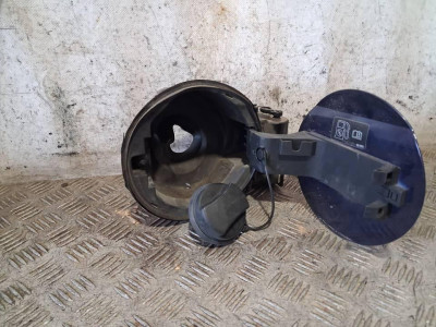 TAPA EXTERIOR COMBUSTIBLE