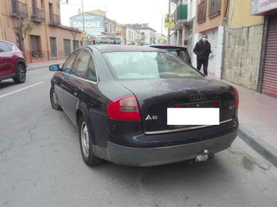 AUDI A6 BERLINA (4B2)