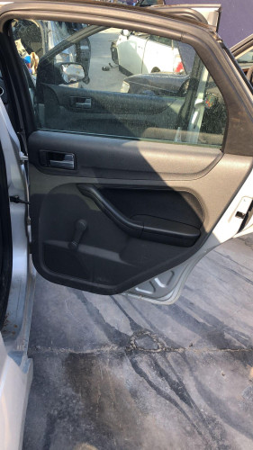 FORD FOCUS BERLINA (CAP) — автомобиль-донор на запчасти 