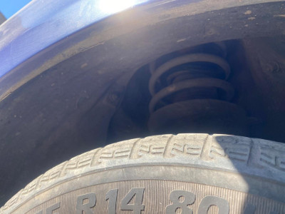 PASO RUEDA DELANTERO IZQUIERDO