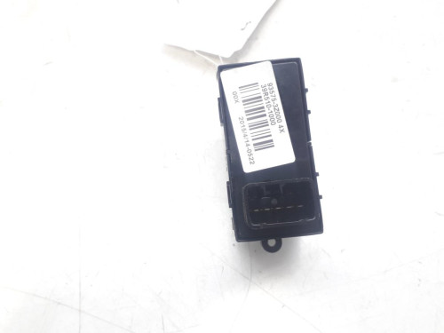  MANDO ELEVALUNAS DELANTERO DERECHO Hyundai I40 (VF) 