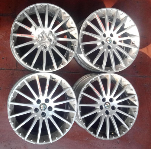  NO IDENTIFICADO ALFA ROMEO GT (125) 