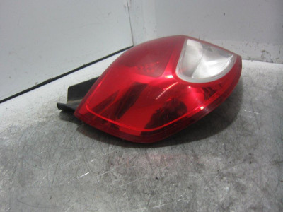 PILOTO TRASERO IZQUIERDO