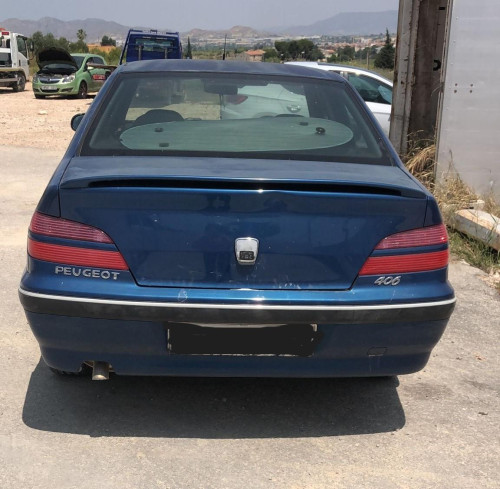 PEUGEOT 406 BERLINA (S1/S2) — vehículo donante para recambios 