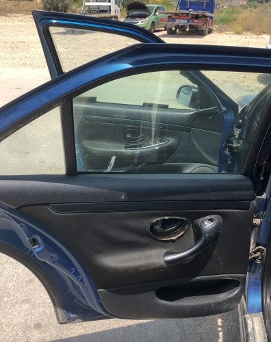 PEUGEOT 406 BERLINA (S1/S2) — vehículo donante para recambios 