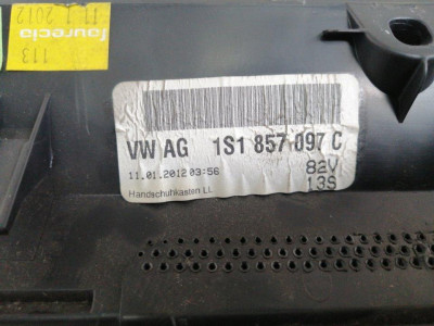 GUANTERA, VOLKSWAGEN, UP! (121)