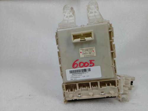  CAJA RELES / FUSIBLES TOYOTA AURIS (E15) 
