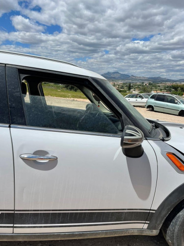 BMW MINI COUNTRYMAN (R60) — автомобиль-донор на запчасти 