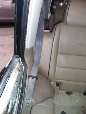 CINTURON SEGURIDAD TRASERO DERECHO