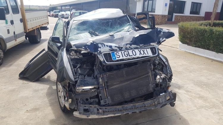 Audi A4 Berlina (B5)(1994->) SIN IDENTIFICAR