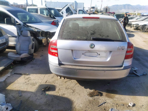 SKODA OCTAVIA COMBI (1Z5) de segunda mano