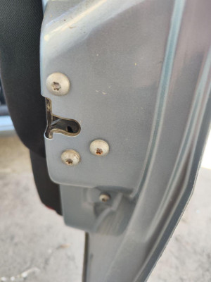 CERRADURA PUERTA DELANTERA DERECHA