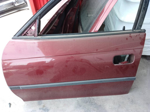 PUERTA DELANTERA IZQUIERDA OPEL ASTRA F BERLINA 