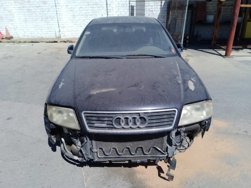  AUDI A6 BERLINA (4B2) 