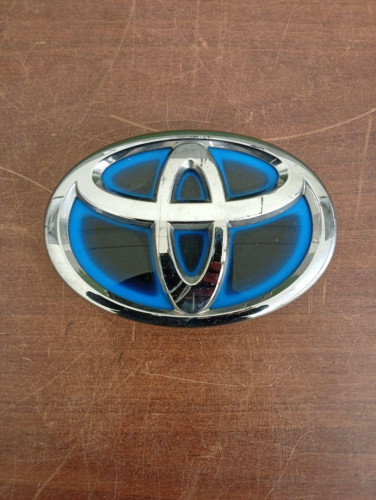 EMBLEMA Toyota YARIS CROSS 