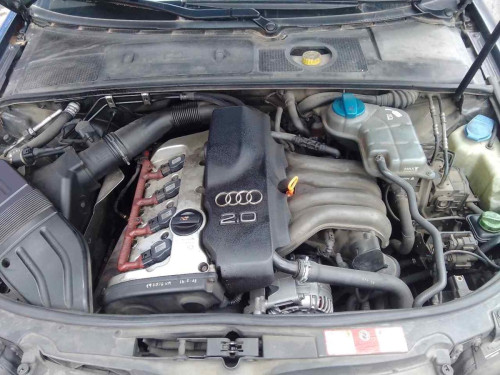  AUDI A4 BERLINA (8E) 