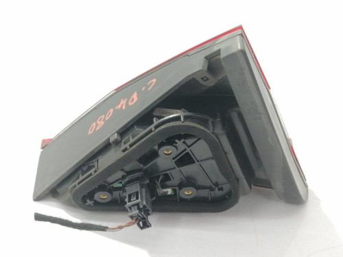  PILOTO TRASERO CENTRAL SKODA SUPERB BERLINA (3V3) 